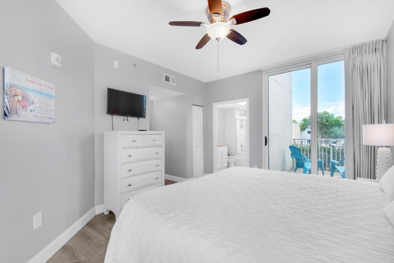 Palms #1202 Full 2 Bedroom Apartment *